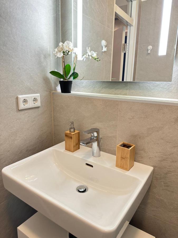 Green Paradise & Cozy Retreat Salzburg With Free Parking ภายนอก รูปภาพ